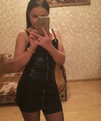 Развратная блондинка приглашает в гости на жаркие игры и страстные поцелуи. Я реализую все твои эротические фантазии! 1641, 28 лет