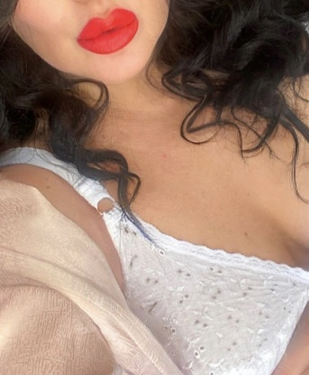 Живу в Москве и готова предложить свои услуги по завоеванию твоего внимания и удовлетворению всех твоих сокровенных желаний. Я знаю, как доставить настоящее наслаждение и создать атмосферу, в которой ты почувствуешь себя особенным. Мои возможности бесконечны: от классического секса до экзотических игр и фетишей. У меня есть много положительных отзывов, которые подтверждают мою профессиональность и талант в постельных утехах. Также, я предоставляю фото для более детального ознакомления с моей внешностью. Обращайся ко мне и исполни все свои самые сокровенные фантазии! 💋🔥 2047, 46 лет